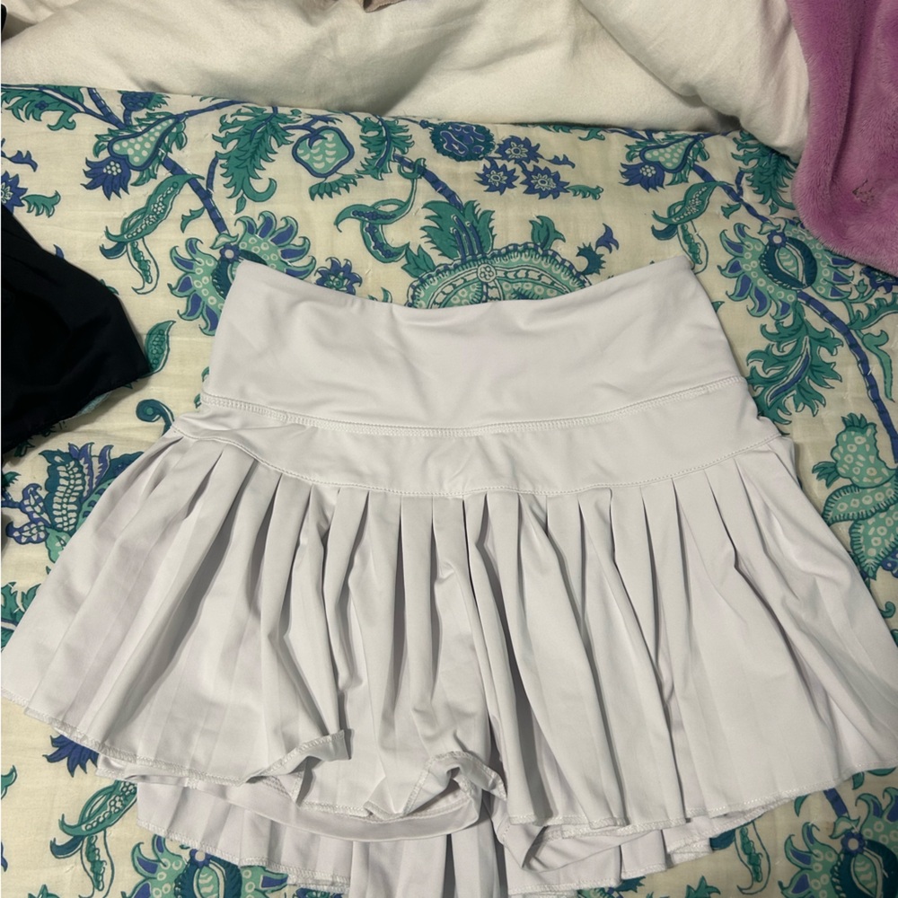 Gold hinge skirt